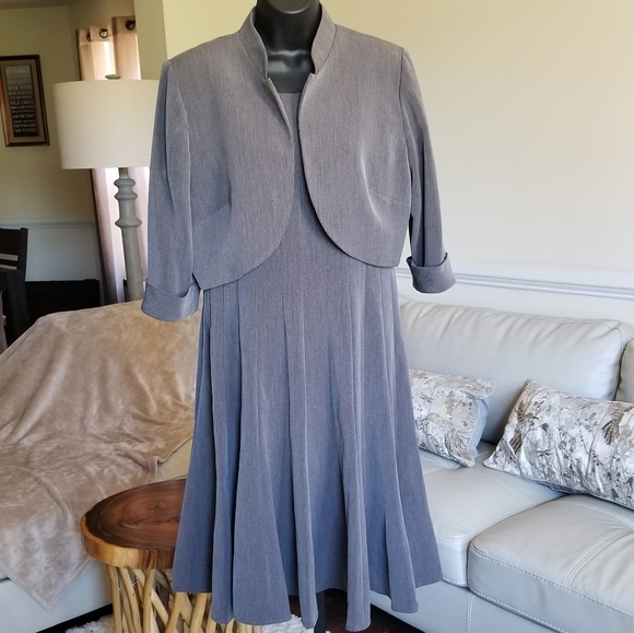 R&M Richards Dresses & Skirts - R&M Richards Gray Midi Dress & Blazer
